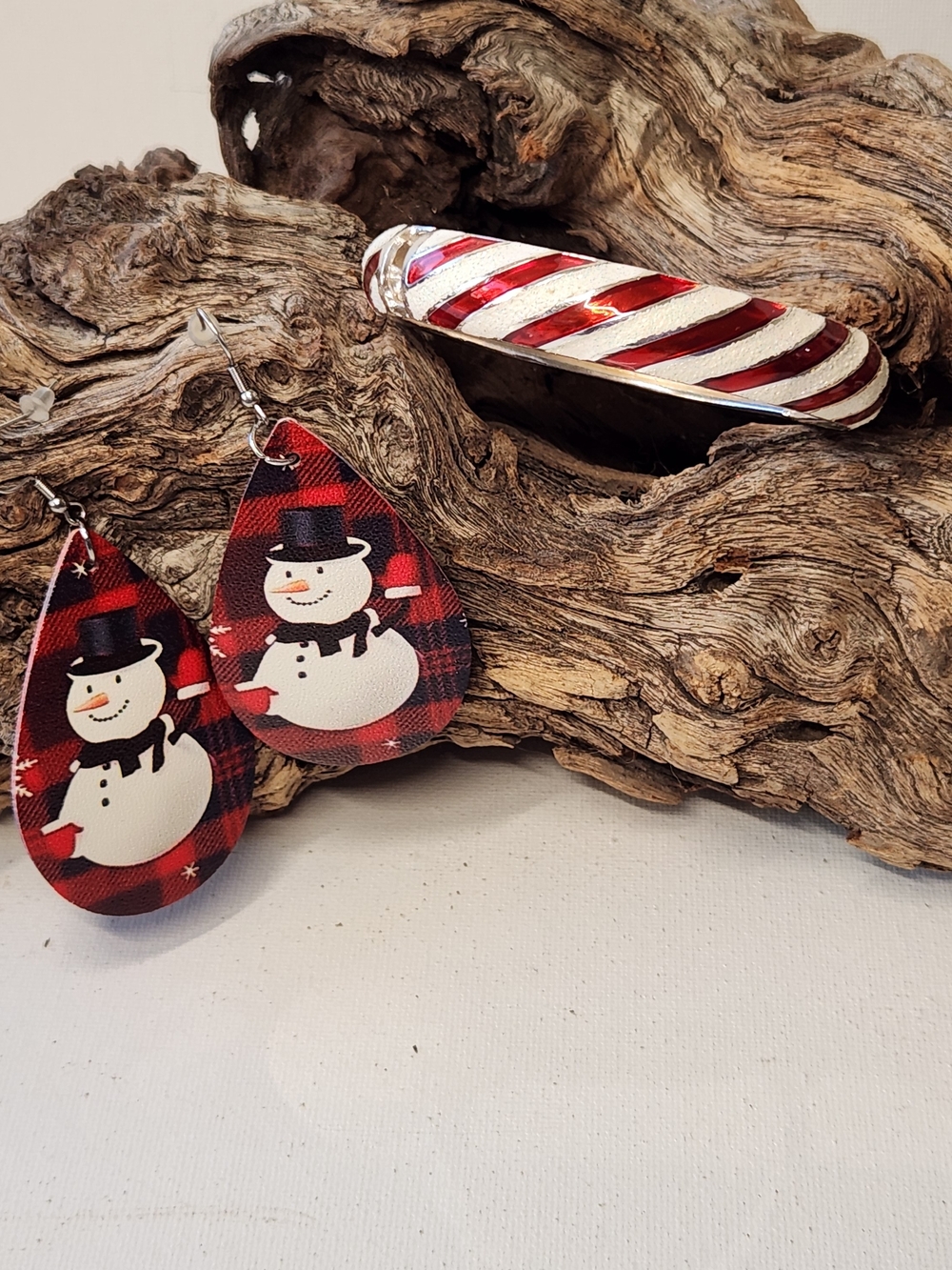 Festive Snowman Plaid Teardrop Earrings + Candy-Stripe Bangle